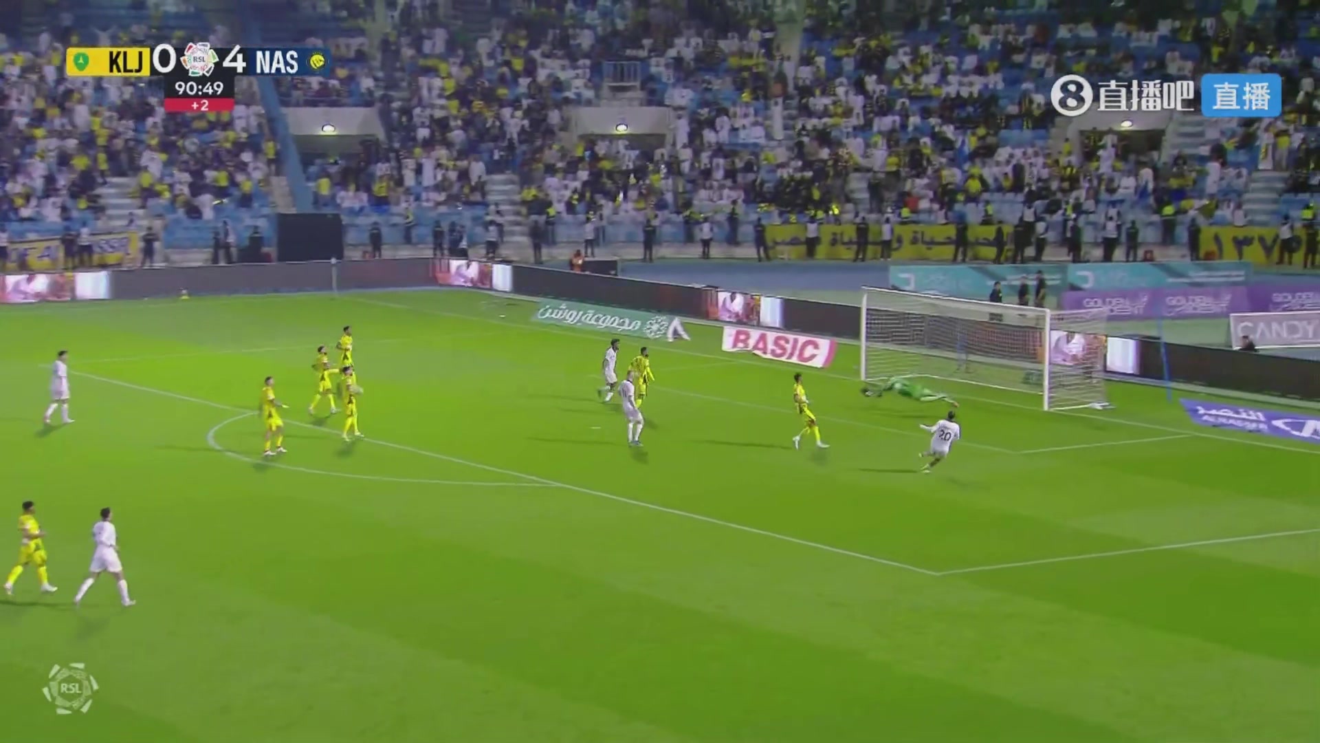 那不勒斯 vs 克雷莫內(nèi)塞比分預(yù)測：歐冠資格關(guān)鍵戰(zhàn)與傷病名單分析