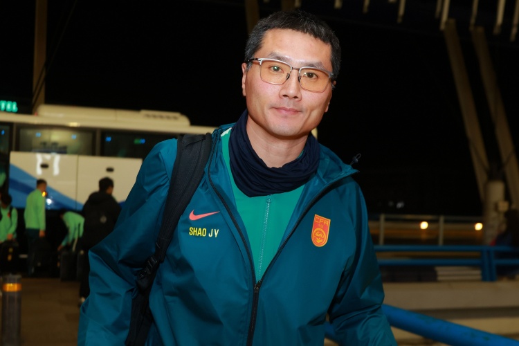 國(guó)足戰(zhàn)庫拉索 邵佳一首秀即遇世界杯正賽隊(duì)