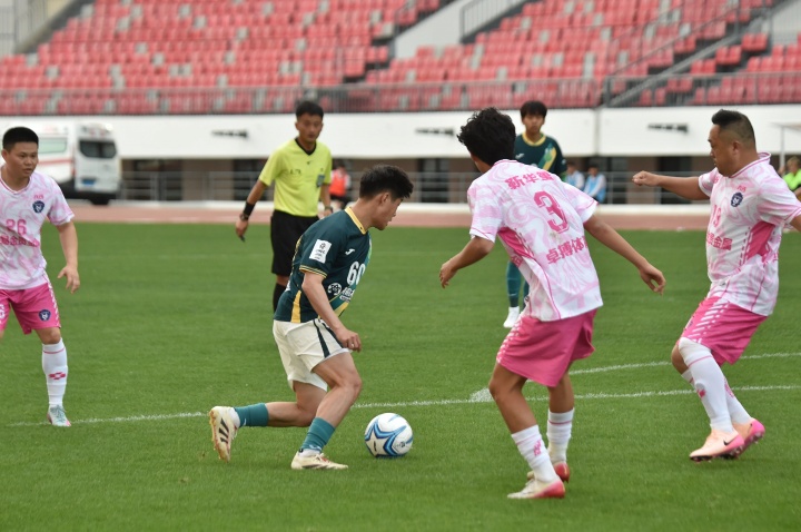 木合買提梅開(kāi)二度 榆林礦工旅投4-0大連傳易取開(kāi)門(mén)紅