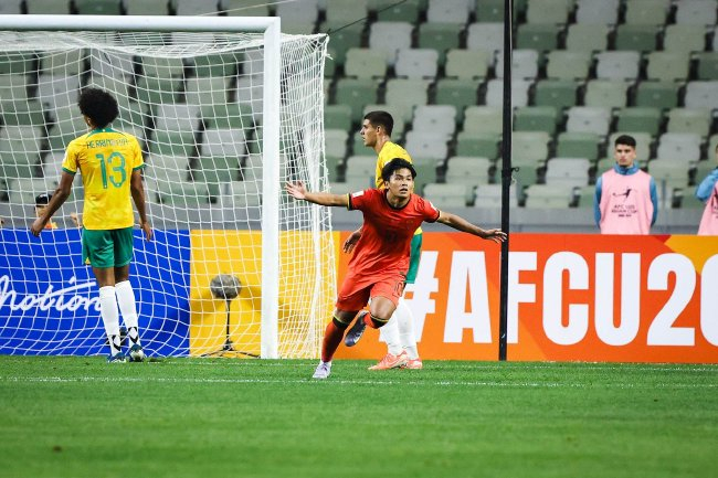 U20亞洲杯八強戰(zhàn)：國青迎世青賽門檻，數(shù)據(jù)示主場不敗