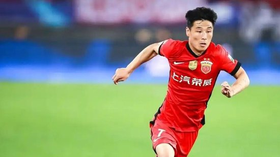 武磊點射破荒，海港補時階段1-1逼平泰山