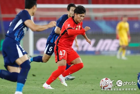 維塔爾世界波開胡，海港客場2-0三鎮(zhèn)止頹