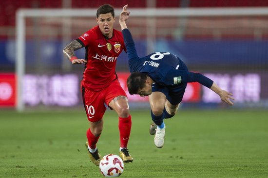 維塔爾世界波開胡，海港客場2-0三鎮(zhèn)止頹