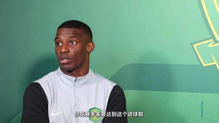法比奧：給張玉寧定賽季進球目標 要做中超最強鋒線組合
