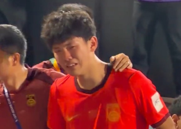 U17亞洲杯決賽：國(guó)少讓三追二2-3惜敗日本，趙松源謝晉賽后淚崩