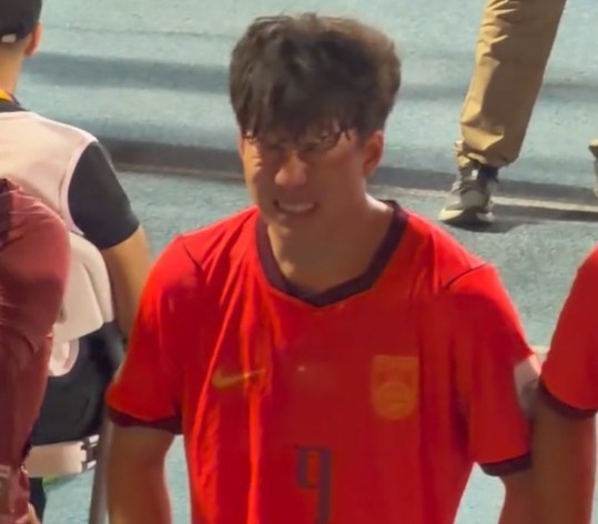 U17亞洲杯決賽：國(guó)少讓三追二2-3惜敗日本，趙松源謝晉賽后淚崩